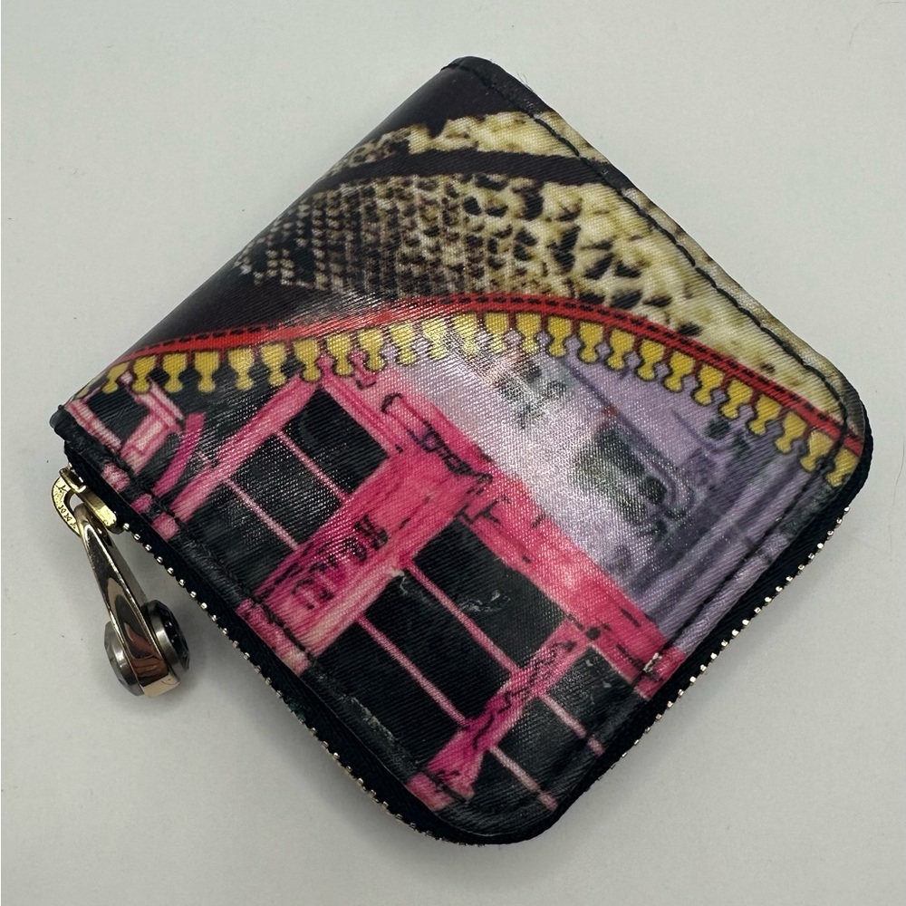 Henri Bendel contact case holder